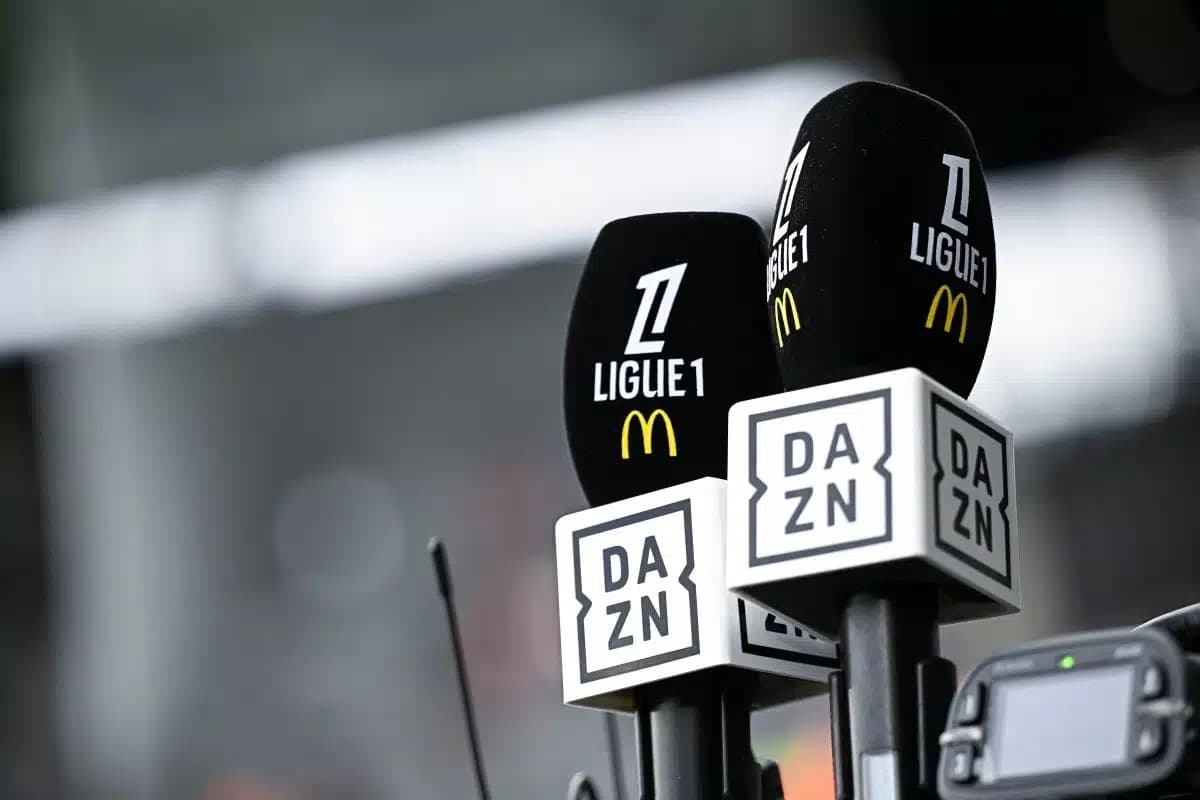 À l'approche du Classico entre l'OM et le PSG, DAZN multiplie les promos. Le Netflix du sport n'a jamais été aussi peu cher.