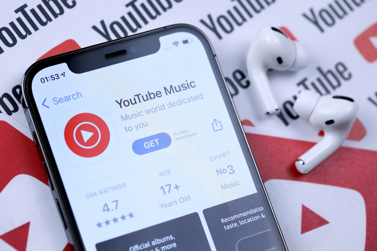 L'application Youtube Music lancée sur un smartphone